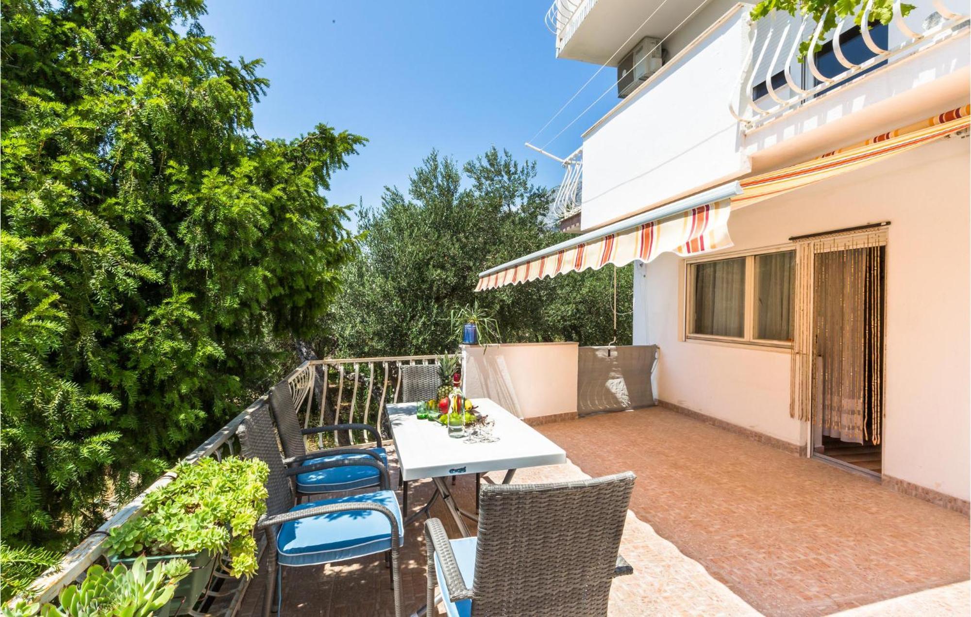 Nice Apartment In Tucepi With Wifi Экстерьер фото