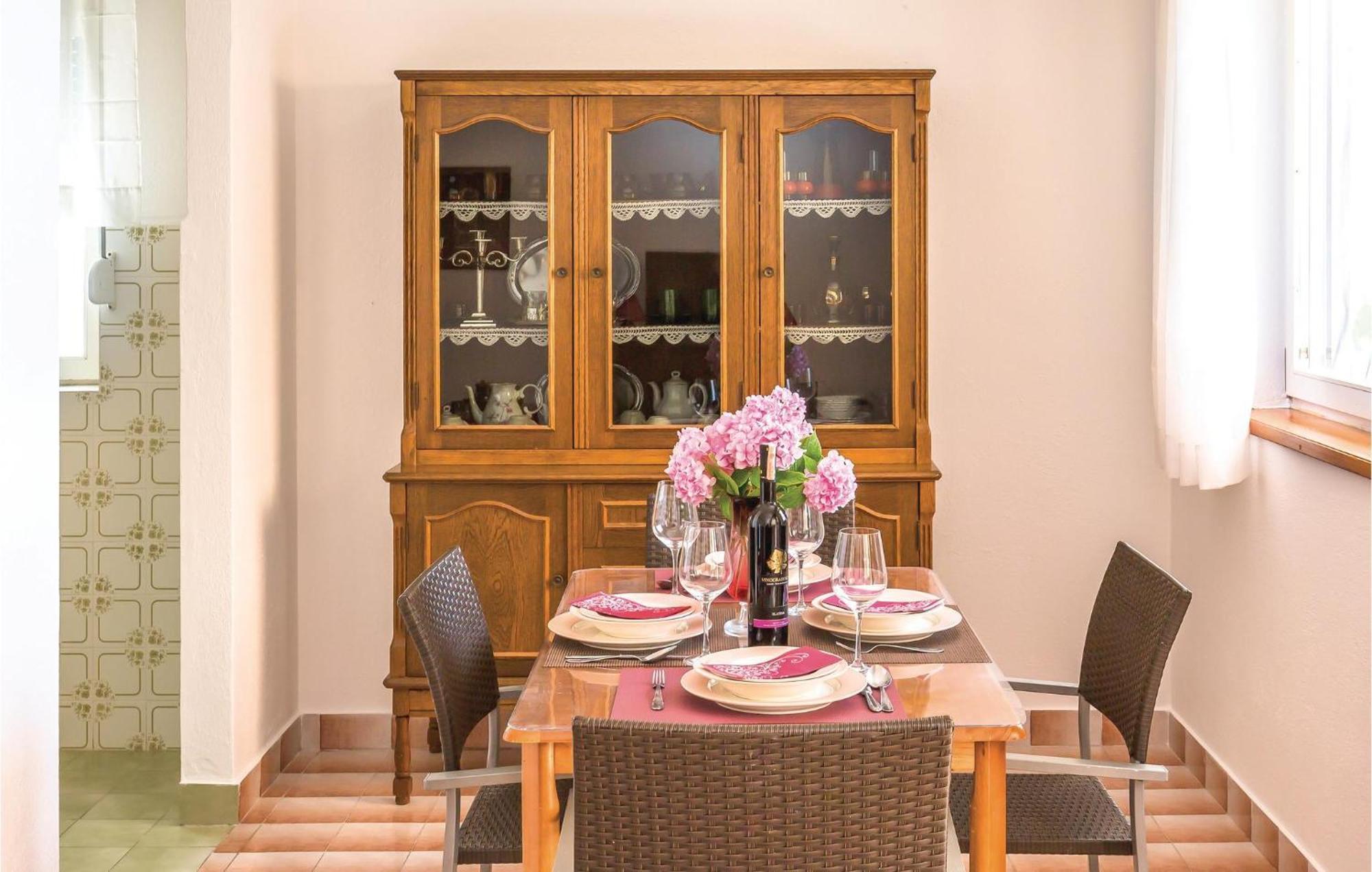 Nice Apartment In Tucepi With Wifi Экстерьер фото